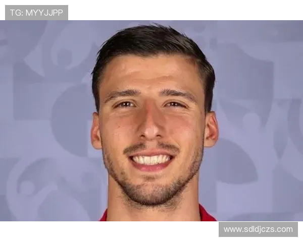 鲁本·迪亚斯:英超首赛季斩获FWA足球先生