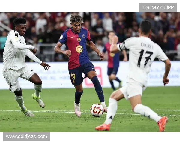 巴萨西甲争冠主动权出现变化,对赛季最终走势影响逐步显现。 巴萨西甲争冠主动权出现变化,对赛季最终走势影响逐步显现。