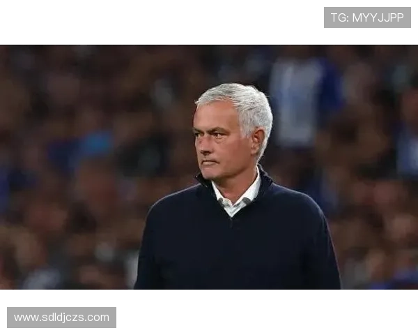 罗马战术争议浮现,穆里尼奥执教方式是否面临阶段考验 罗马战术争议浮现,穆里尼奥执教方式是否面临阶段考验