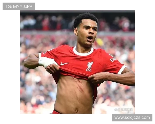 利物浦防线屡遭打穿,整体站位混乱成主要症结 利物浦防线屡遭打穿,整体站位混乱成主要症结